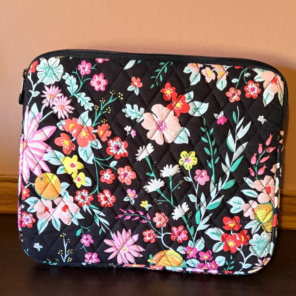 Vera Bradley Black Floral Quilted Sleeve